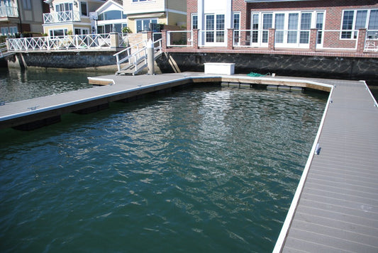 Barggraf Floating Dock and Gangway